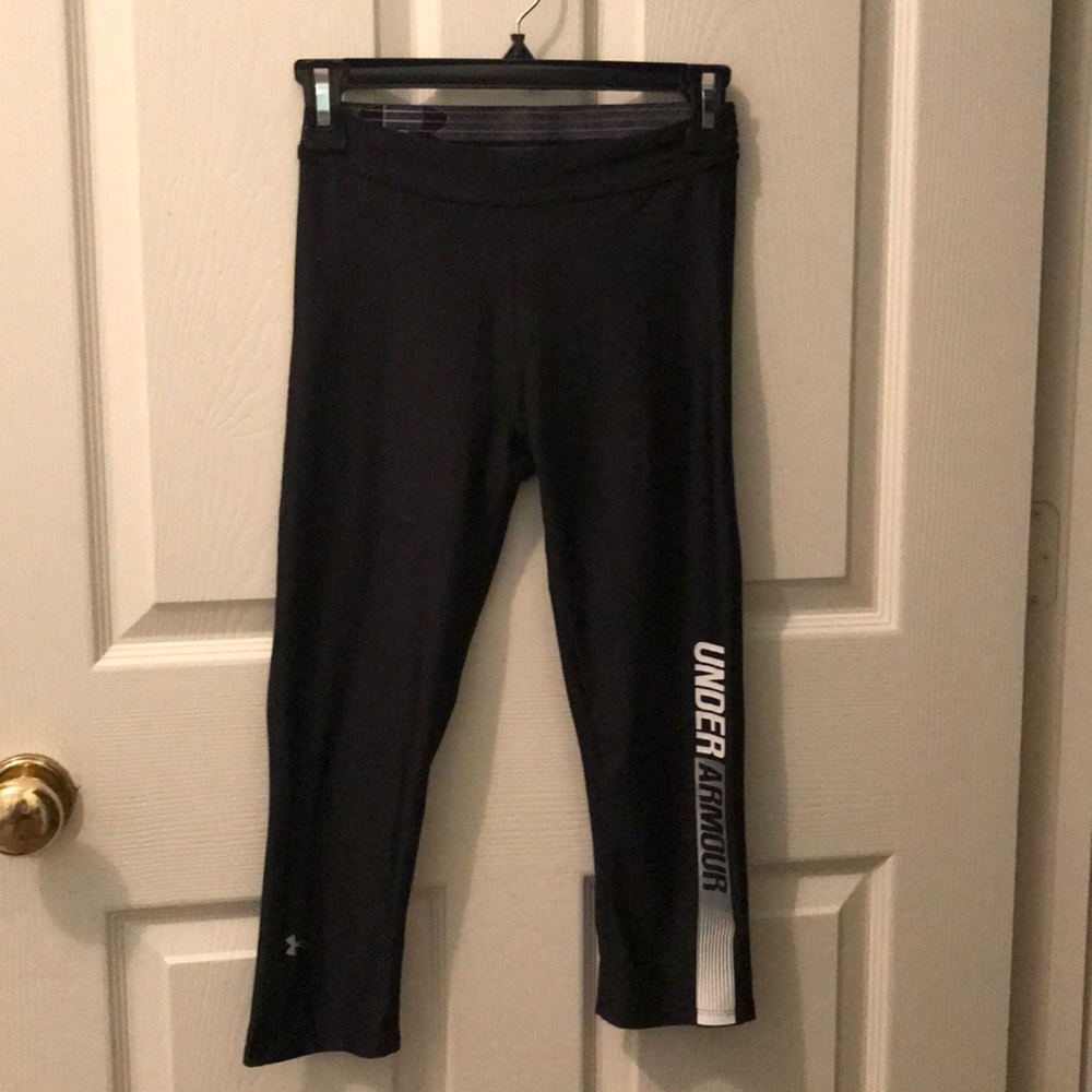 [2 for $15] Under Armour Capris Leggings